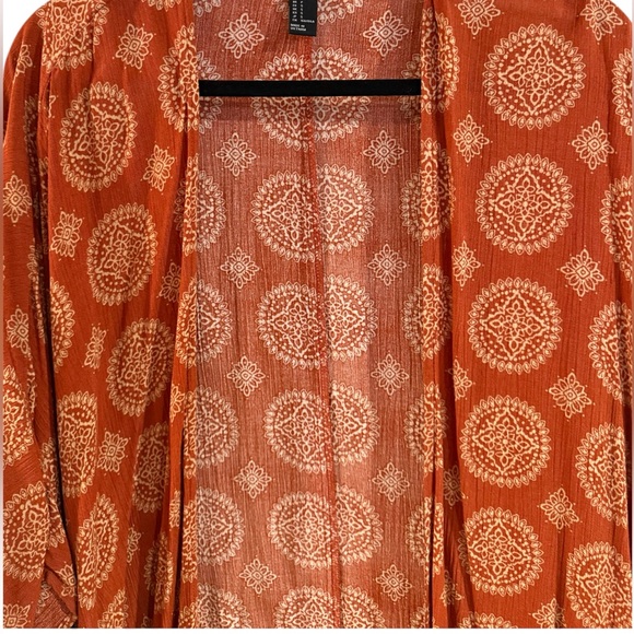 Forever 21 Boho Print Kimono Cardigan Rust Orange Size Small - Picture 3 of 9
